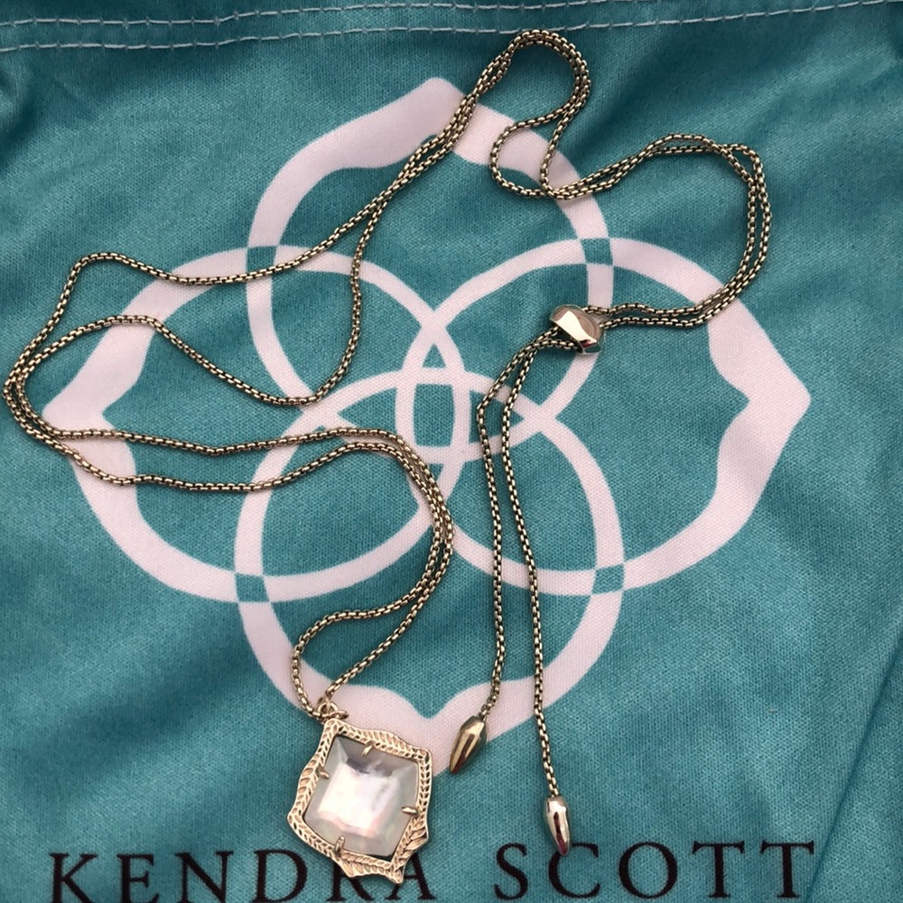 Kendra Scott Necklace